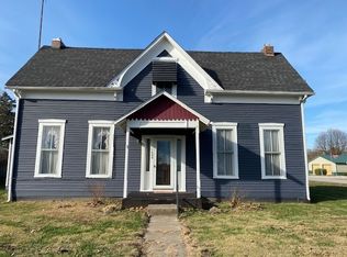 1099 N Madison St, Montezuma, IN 47862