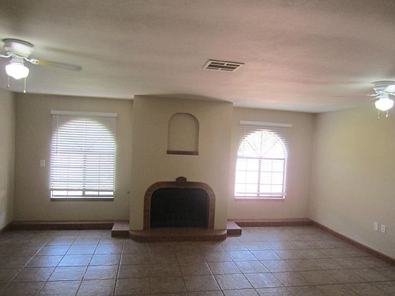 4th image of 4264 N Lakewood Dr