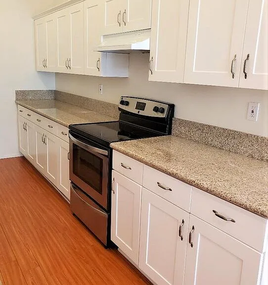 435 N Palm Dr #202 — Photo 11