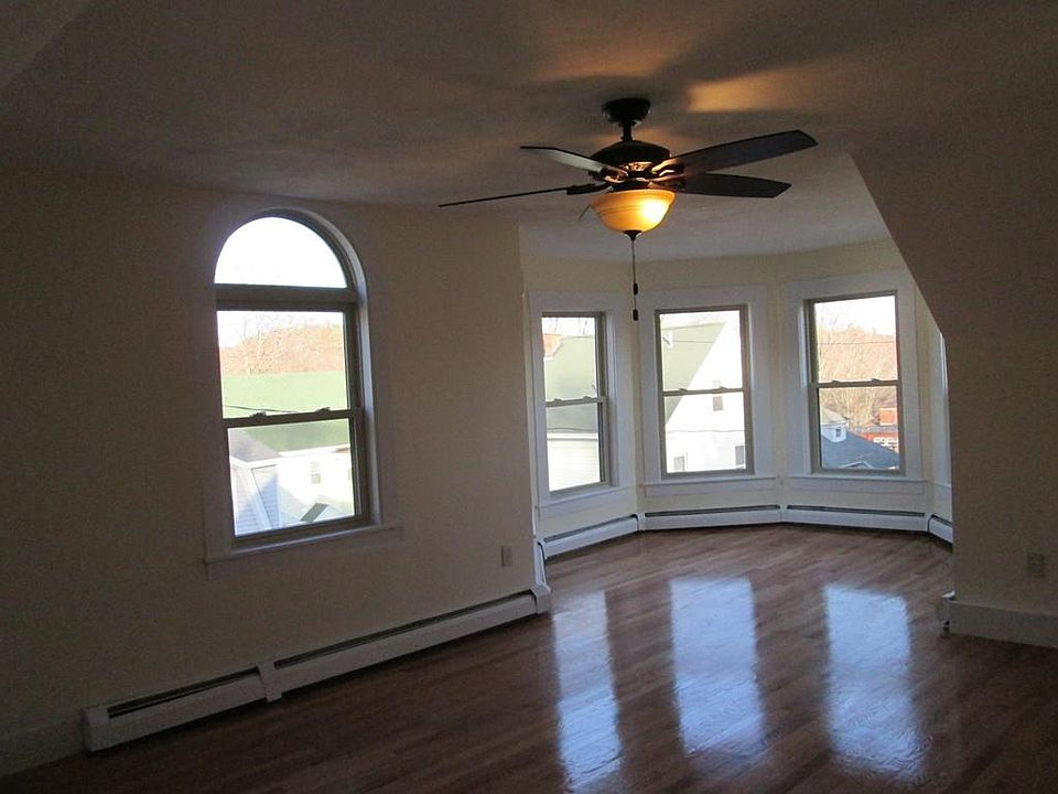 2nd image of 8 Tremont St #3