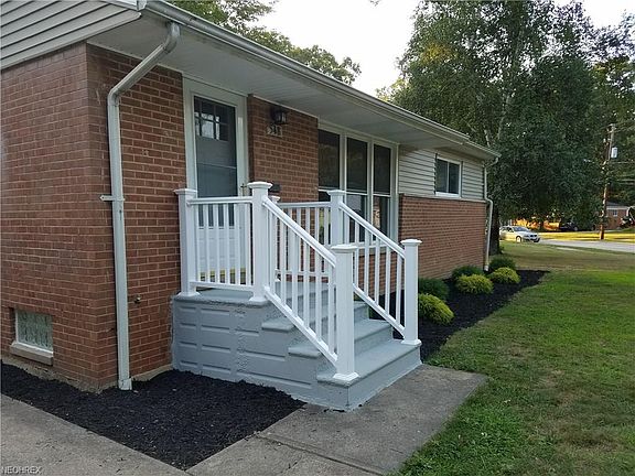 3rd image of 548 Woodlane Dr