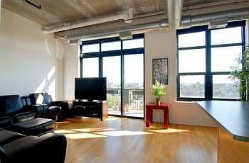 1st image of 833 W 15th Pl Unit 811