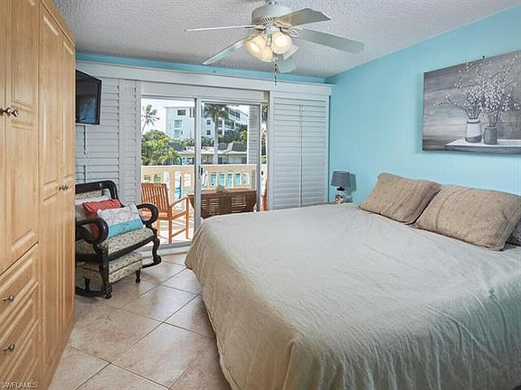 5th image of 1215 Edington Pl APT J6