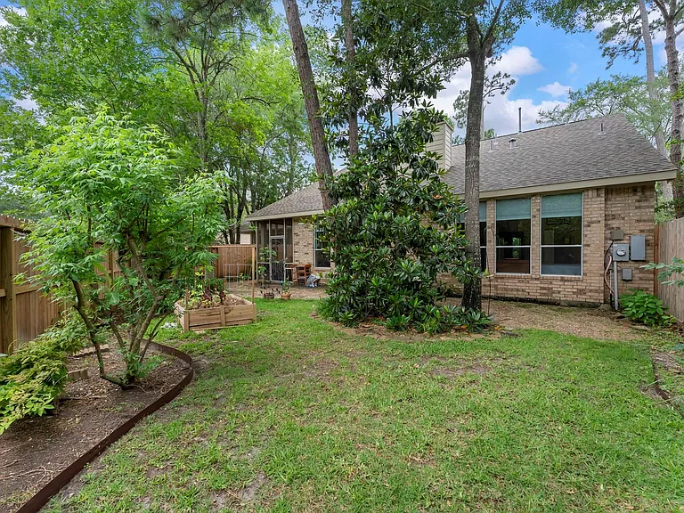 74 Shannon Green Ct — Photo 20