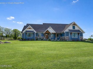 3302 Chapel Creek Dr, Perrysburg, OH 43551