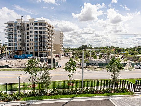 2nd image of 100 NW 8th St #2B-2Ba-1024Sqft