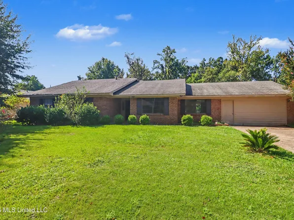 1307 Wisteria Ln, Long Beach, MS 39560