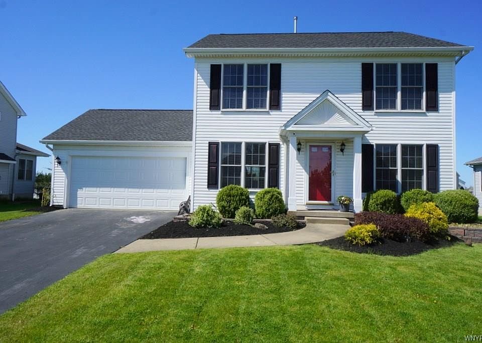 1st image of 38 Summerfield Dr