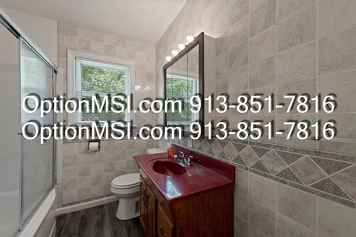 3114 S Vermont Ave — Photo 12