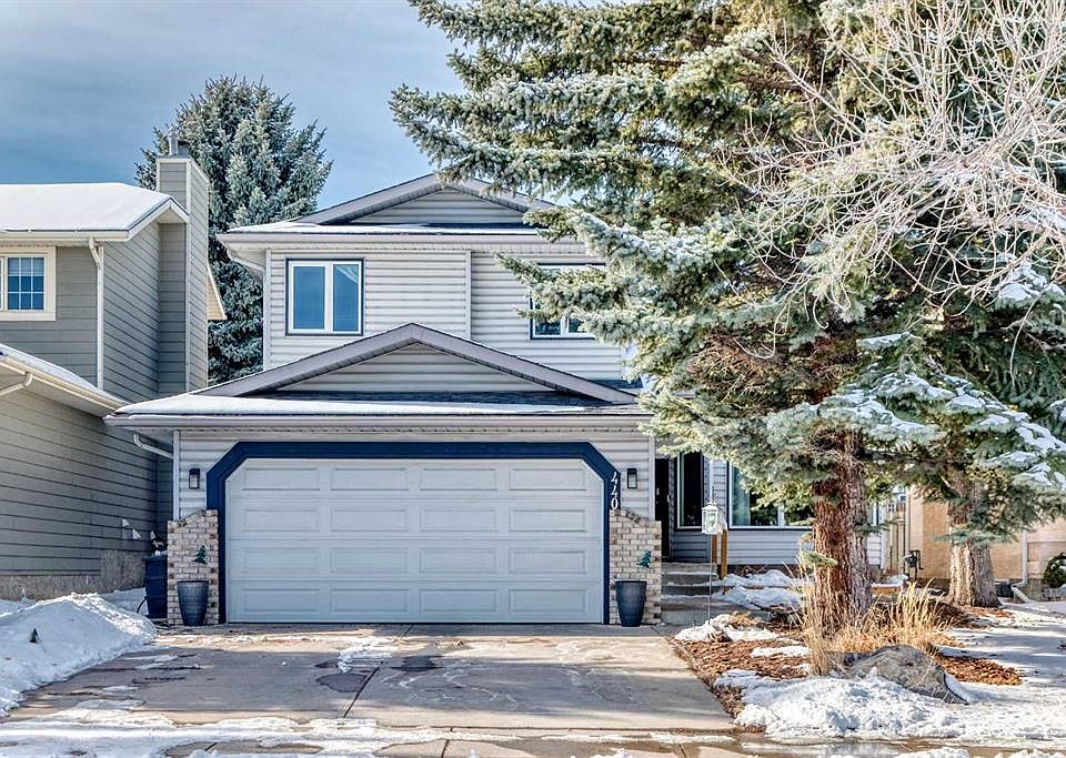 1st image of 440 E Sunlake Rd SE