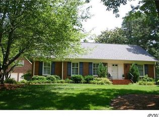 6125 Brace Rd, Charlotte, NC 28211