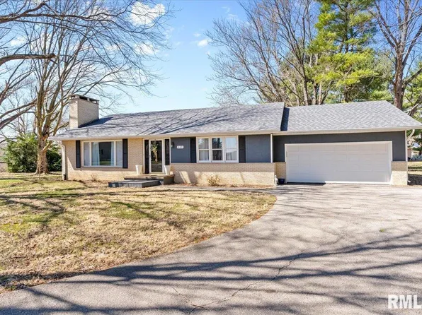 117 Agawam Ln, Petersburg, IL 62675