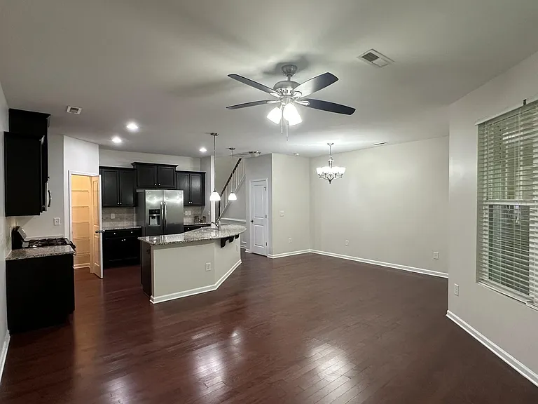 503 Panorama View Loop — Photo 10