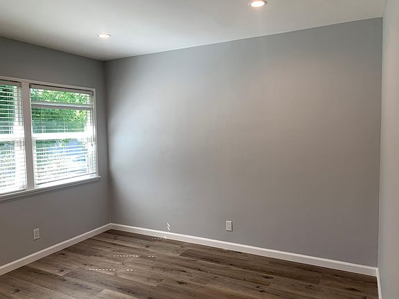 4th image of 2352 1/2 Florencita Ave