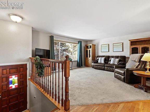 4th image of 4629 Misty Dr