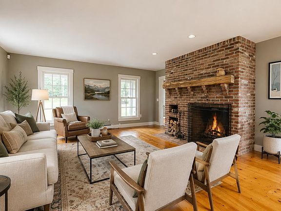 3rd image of 530 Brazier Road