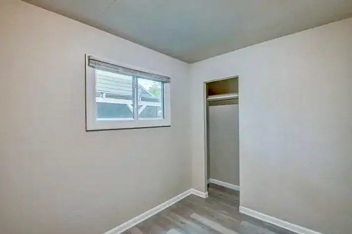3 bed, 1000 sqft, $1,450 — Photo 3