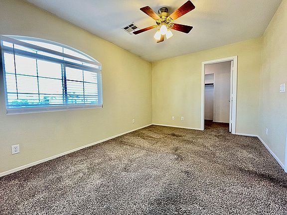 4th image of 933 Scarlet Haze Ave