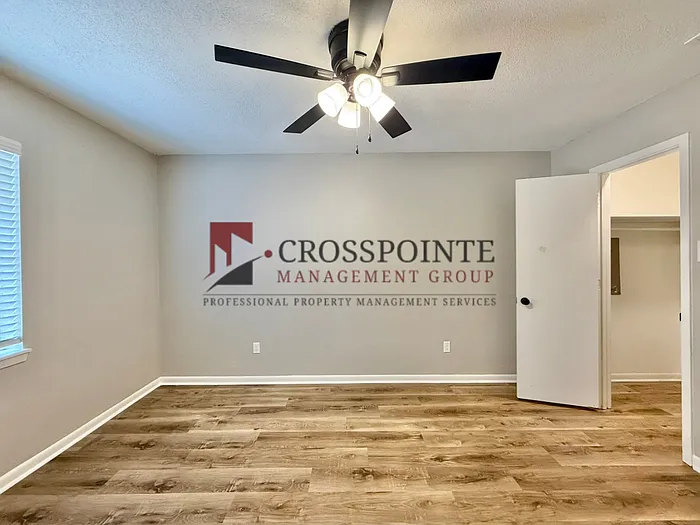 715 S Porter Ave — Photo 11