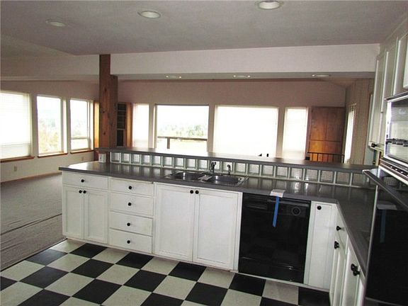 3rd image of 3001 5th Avenue Ct SW