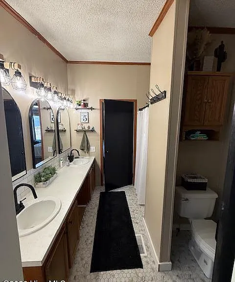 176 Old Fountain Rd — Photo 19