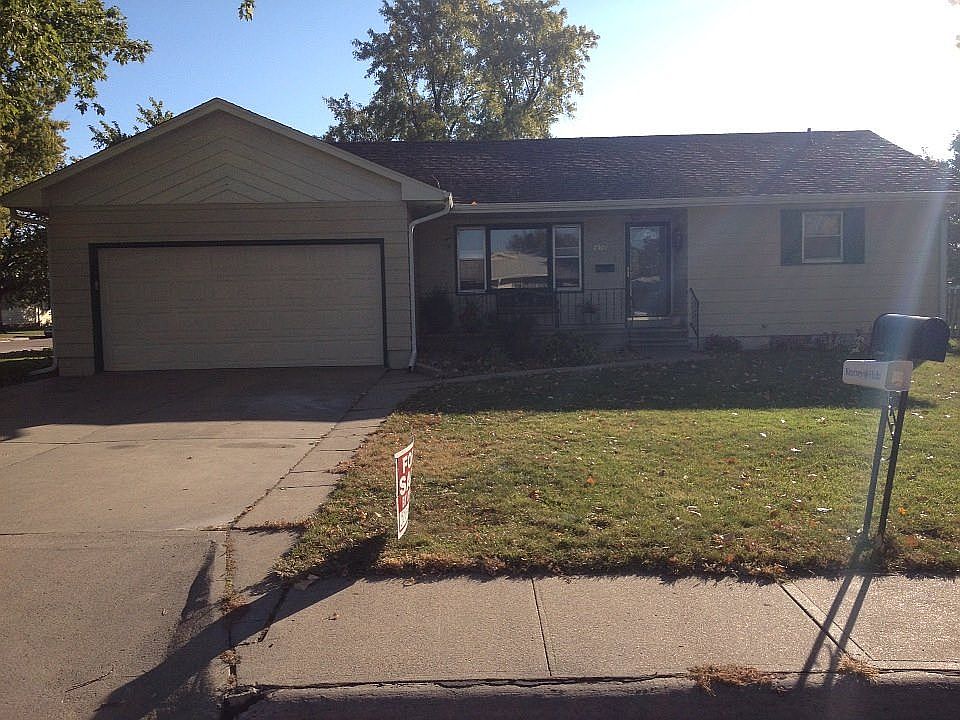 1st image of 2921 K Ave