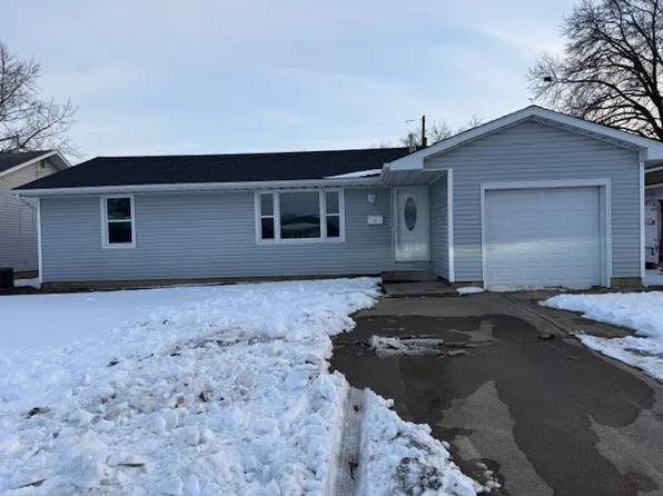 511 Illinois Ave, Effingham, IL 62401