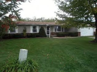 420 Palomino Dr, Danville, IL 61834