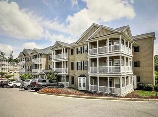 2222 Suncrest Vlg, Morgantown, WV 26505