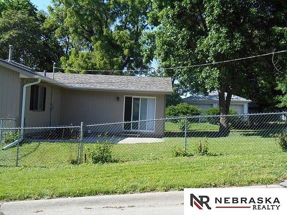 4th image of 5249 S 49th St