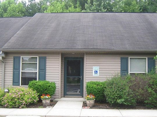 1st image of 1210 Rivercrest Dr S #C
