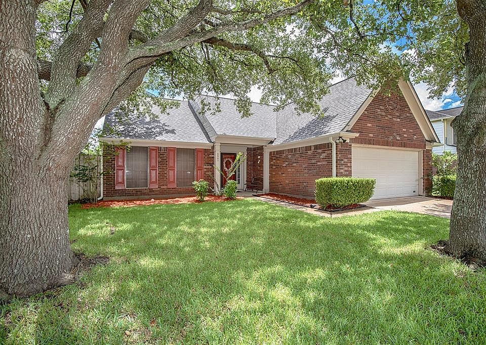 1st image of 3907 Dogwood Dr