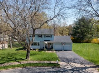 26 Browning Ct, Phillipsburg, NJ 08865