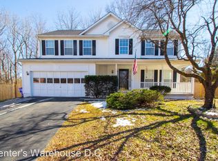1996 Rosewood Dr, Waldorf, MD 20601