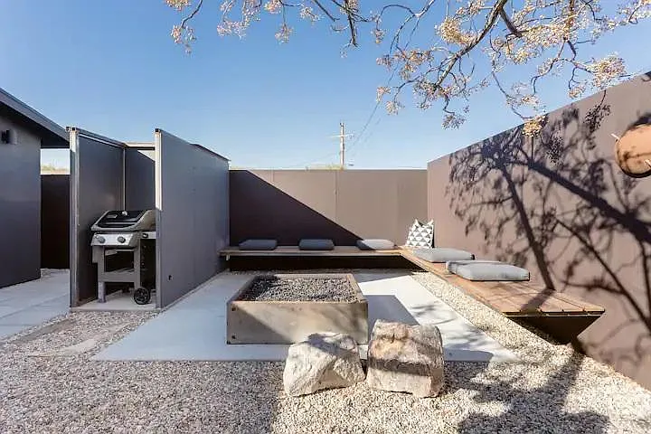 6419 Valley View St — Photo 49
