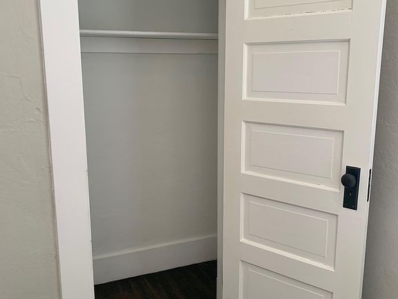 4th image of 1201 N Irwin St #6