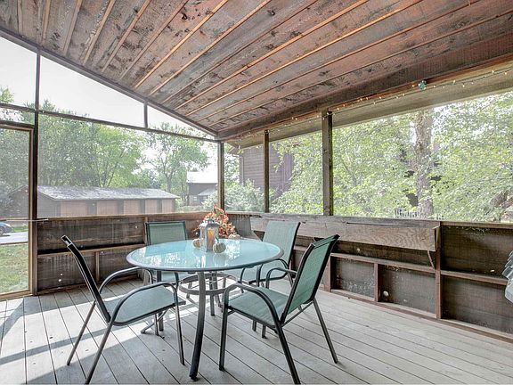 3rd image of 2329 E Winding Brook Cir
