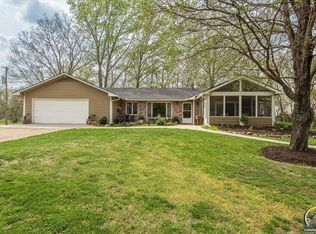 557 E 1750th Rd, Baldwin City, KS 66006