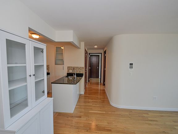 5th image of 30-80 21st St #3