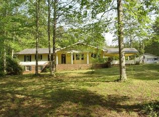 147 Busbin Rd, Fayetteville, GA 30215