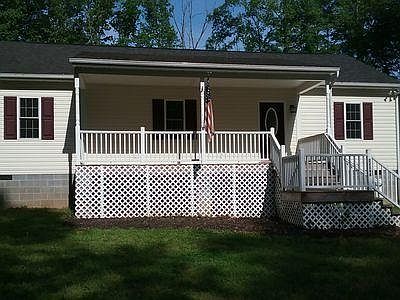 2nd image of 2219 Kiowa Dr