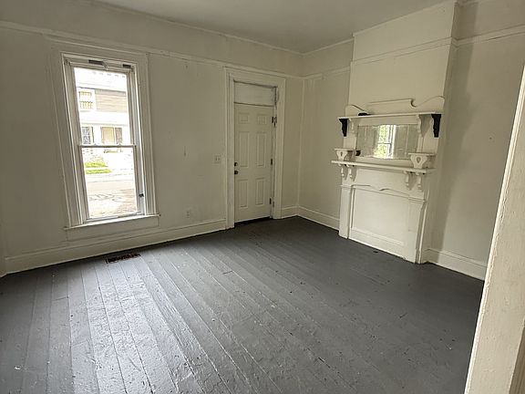 2nd image of 243 Chestnut Ave #1