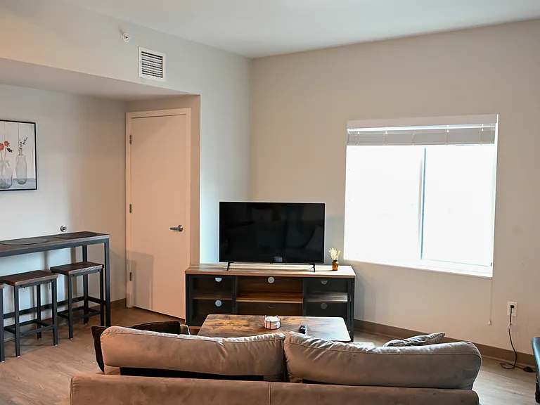 Residence at Discovery Square - 511 3rd Avenue Southwest — Photo 19