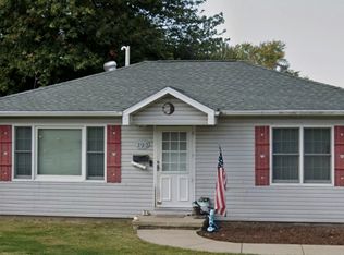 103 N Eagleton St, Robinson, IL 62454