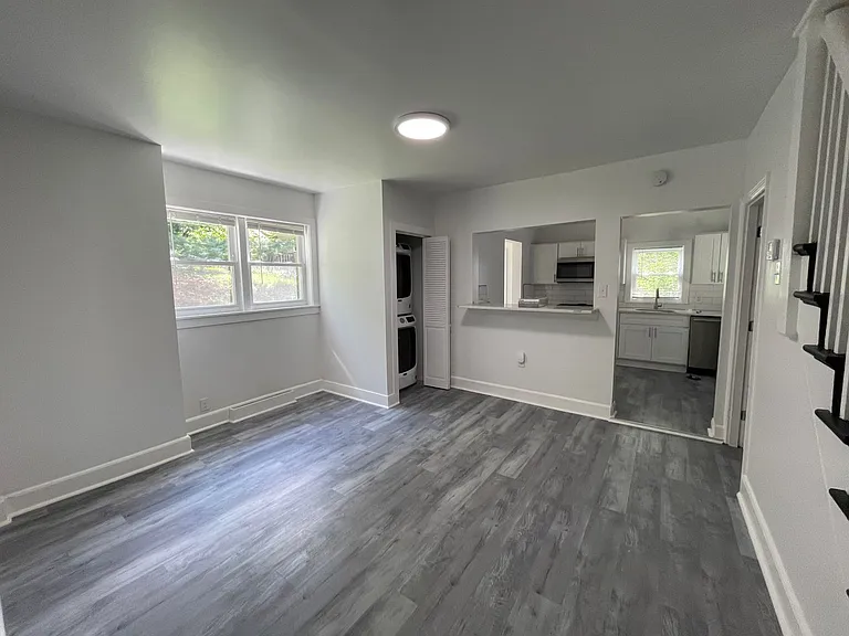 830 Montclair Ave — Photo 2
