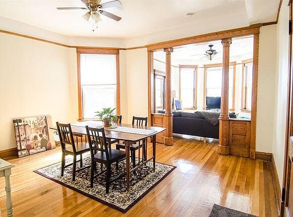5th image of 1047 N Damen Ave #2