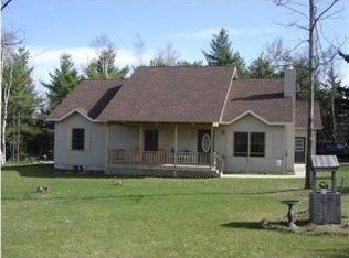 247 Flat Rock Rd, Morrisonville, NY 12962