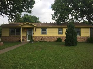 1020 Williams Ave, Cleburne, TX 76033