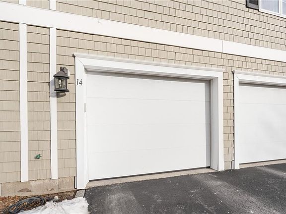 3rd image of 667 Metacom Ave Unit 14