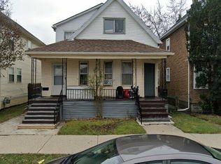 2406 Andrus St, Hamtramck, MI 48212